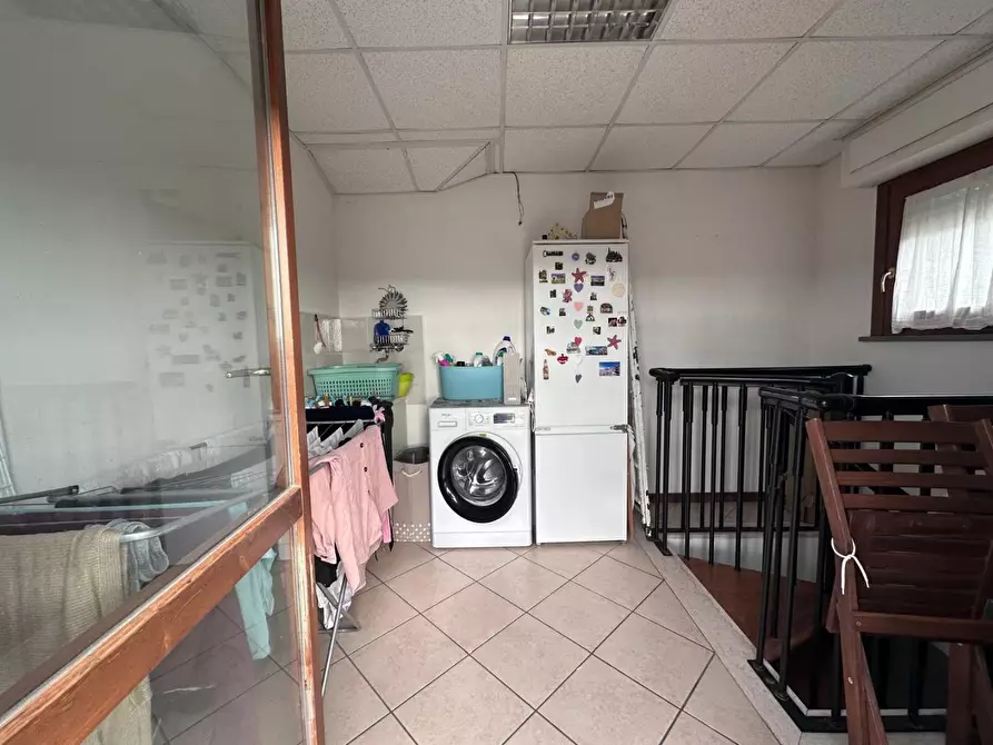 Immagine 20 di Mansarda in vendita  a Cascina