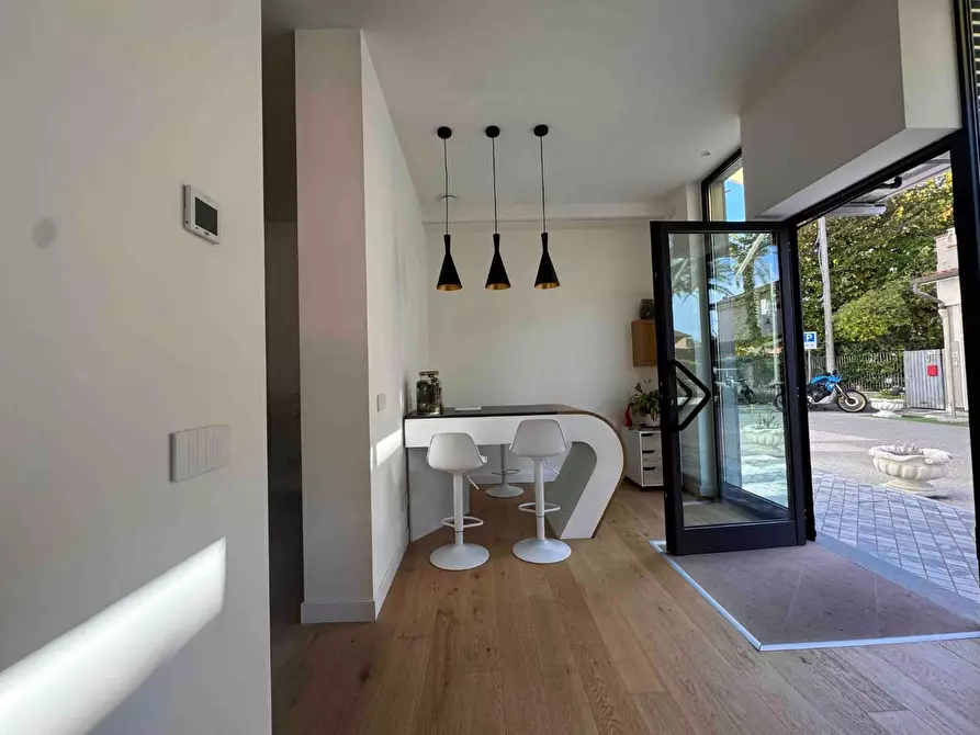 Immagine 21 di Villa in vendita  a Pietrasanta