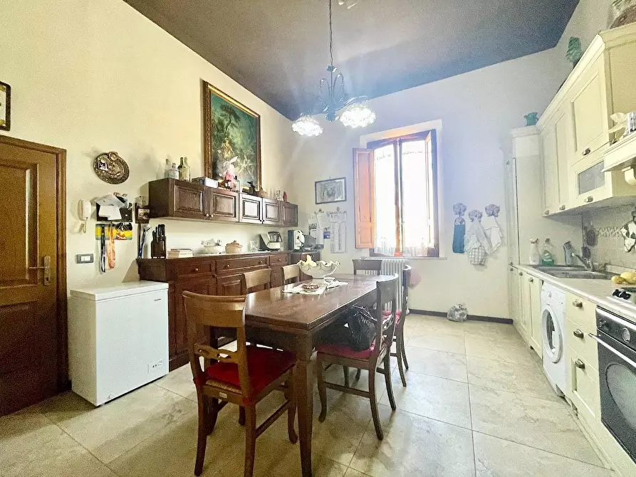 Immagine 10 di Appartamento in vendita  a Vinci