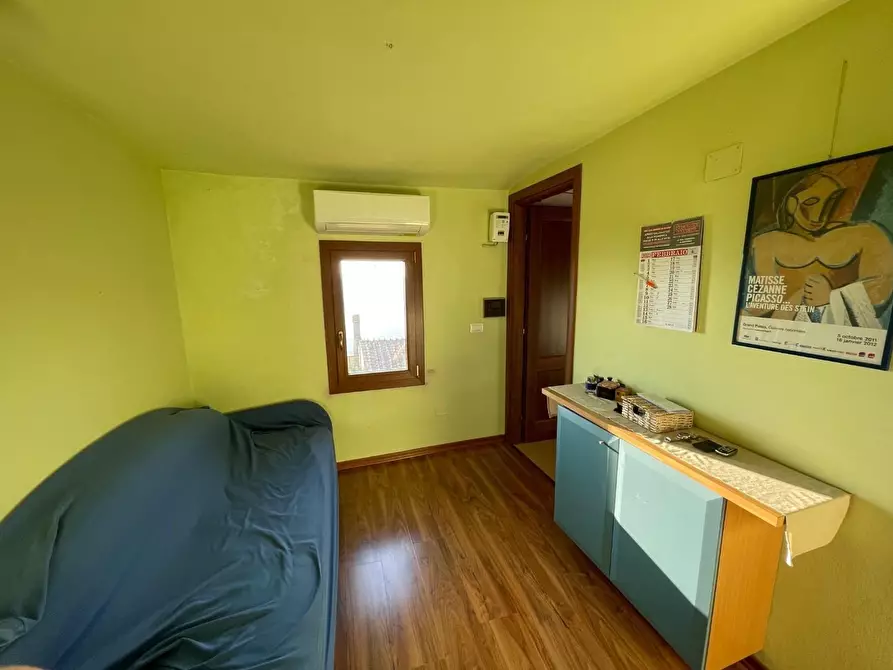 Immagine 11 di Appartamento in affitto  a Peccioli