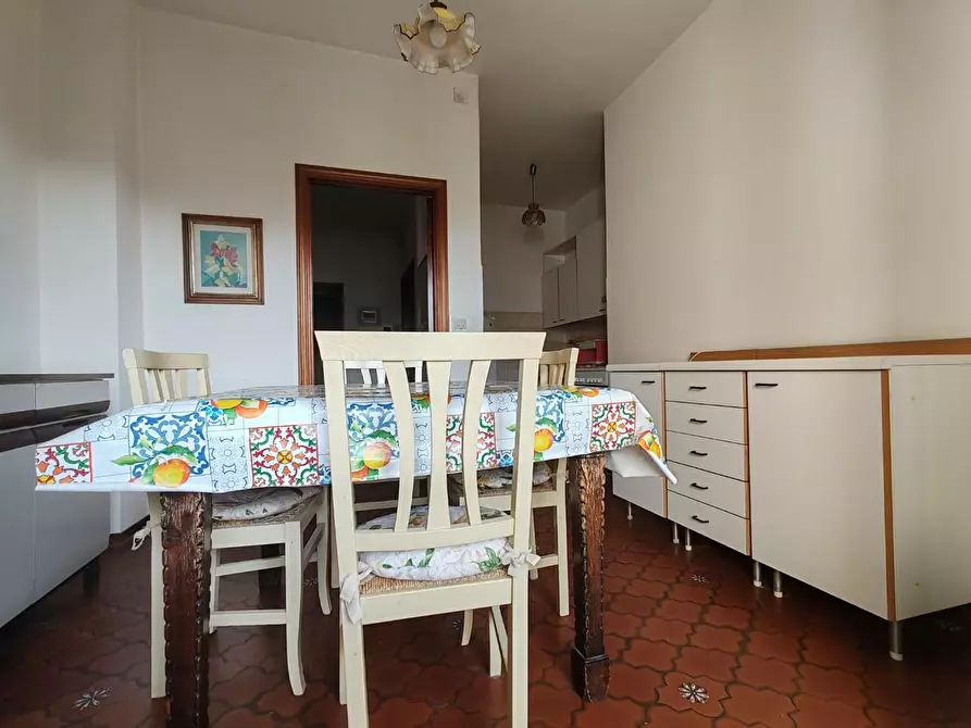 Immagine 7 di Appartamento in vendita  a Massa