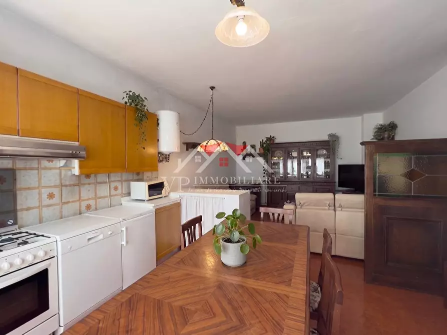 Immagine 3 di Appartamento in vendita  a Pomarance