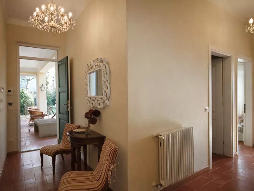Immagine 21 di Villa in affitto  a Forte Dei Marmi