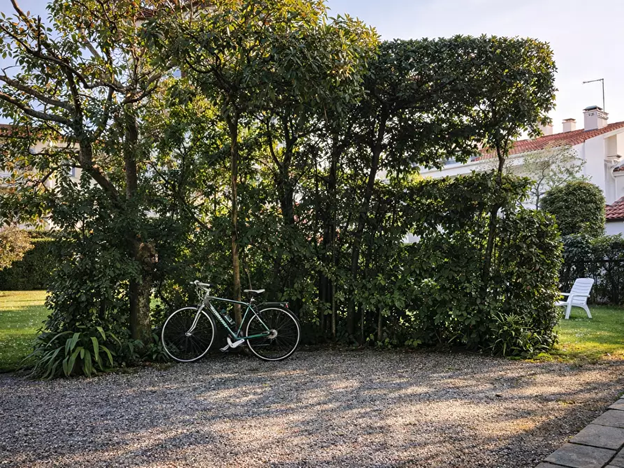 Immagine 5 di Villa in affitto  a Forte Dei Marmi