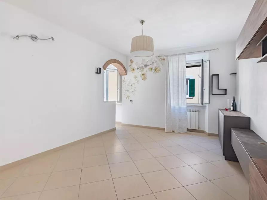 Immagine 3 di Appartamento in vendita  a Livorno