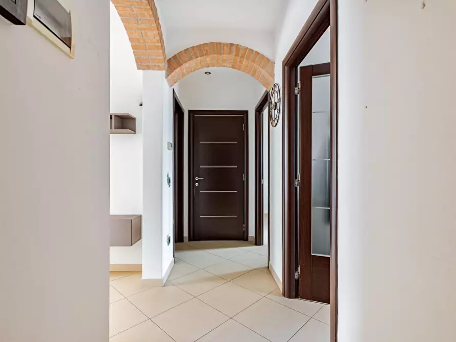 Immagine 5 di Appartamento in vendita  a Livorno