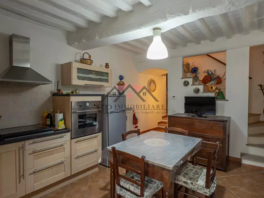 Immagine 3 di Appartamento in vendita  a Castelnuovo Val Di Cecina