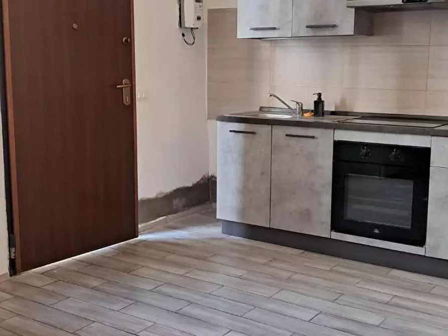 Immagine 18 di Appartamento in vendita  a Cascina