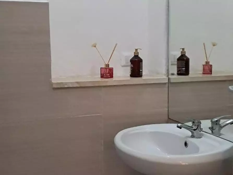 Immagine 5 di Appartamento in vendita  a Cascina