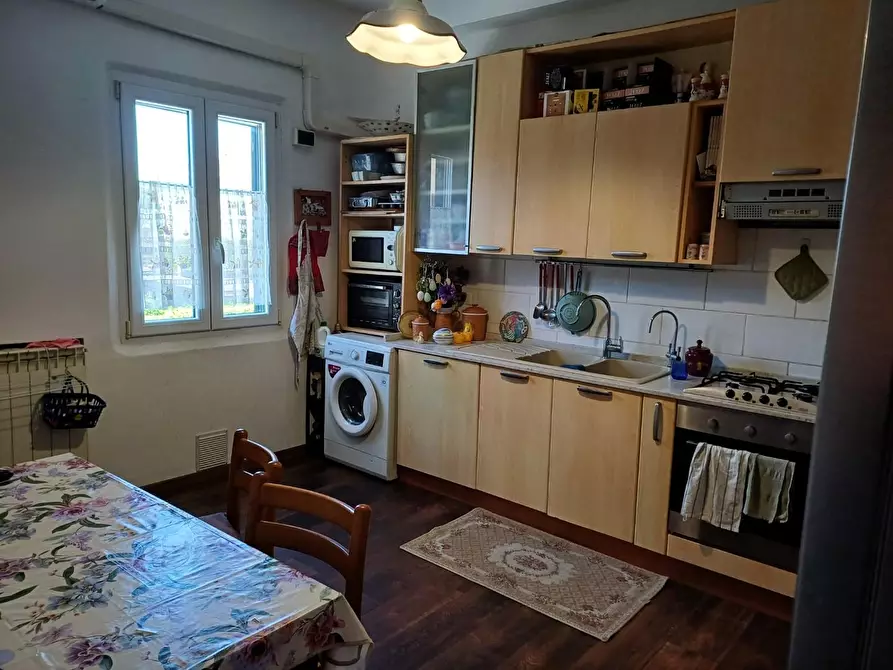 Immagine 2 di Appartamento in vendita  a Empoli