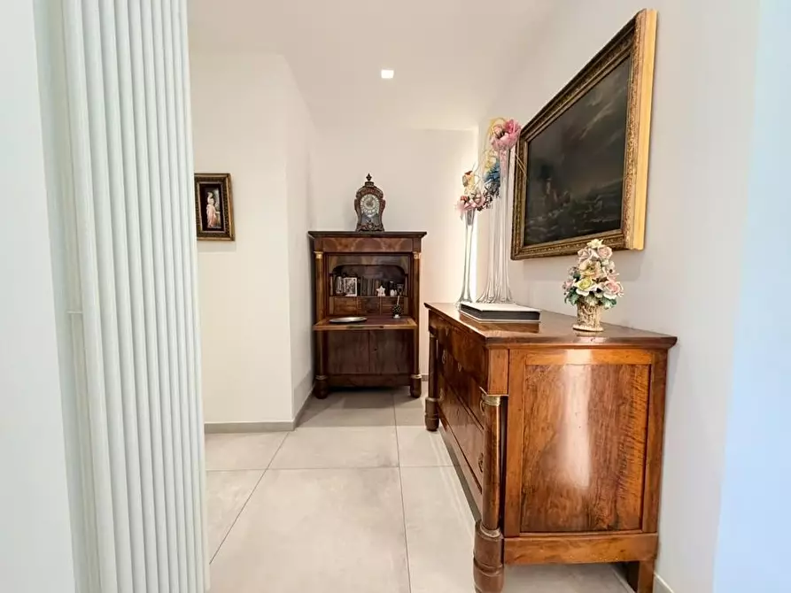 Immagine 12 di Appartamento in vendita  a Massa