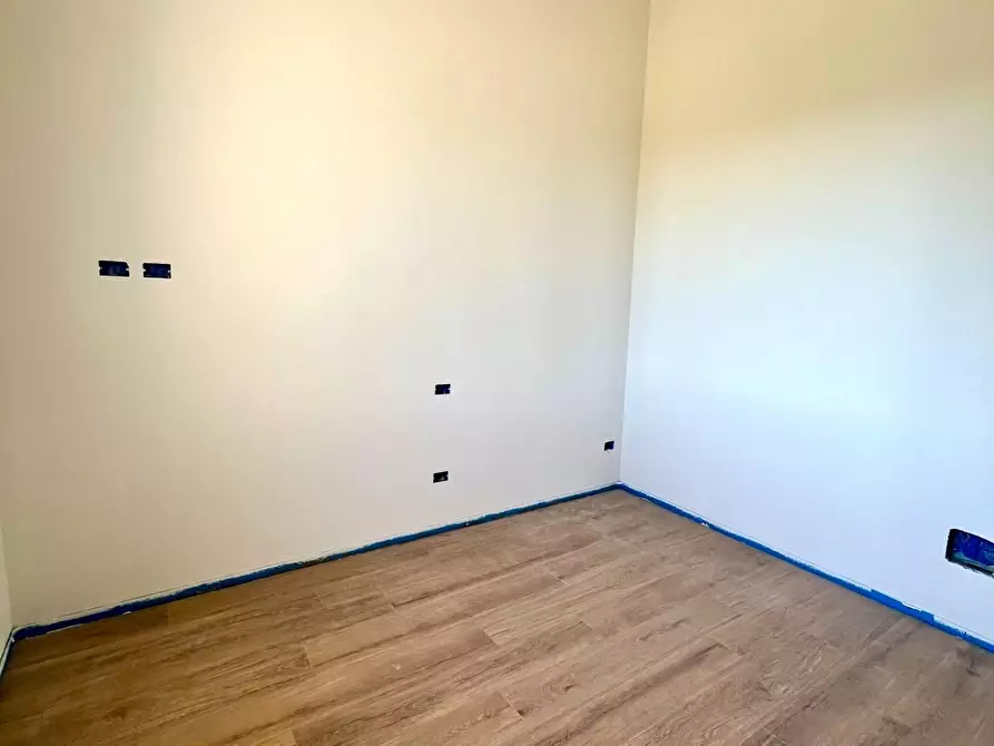 Immagine 11 di Villetta a schiera in vendita  a Pontedera