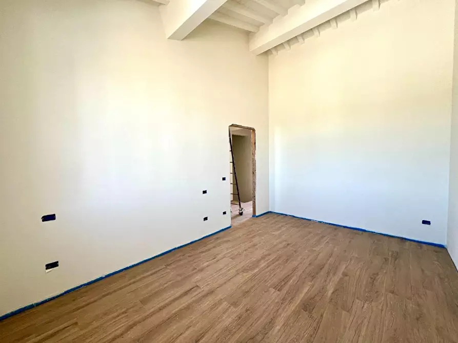 Immagine 13 di Villetta a schiera in vendita  a Pontedera