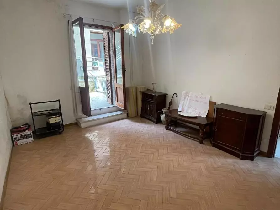 Immagine 3 di Appartamento in vendita  a Siena