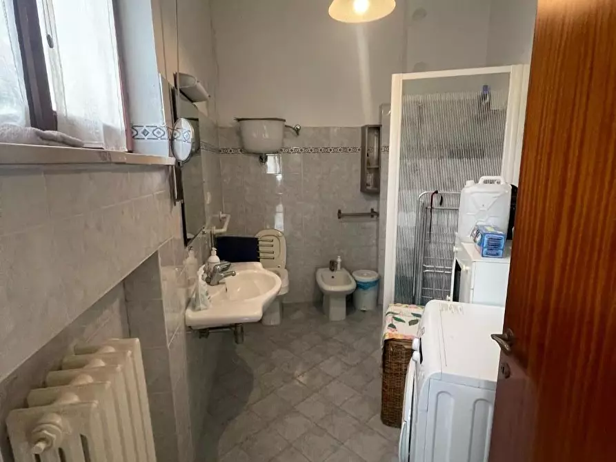 Immagine 6 di Appartamento in vendita  a Siena