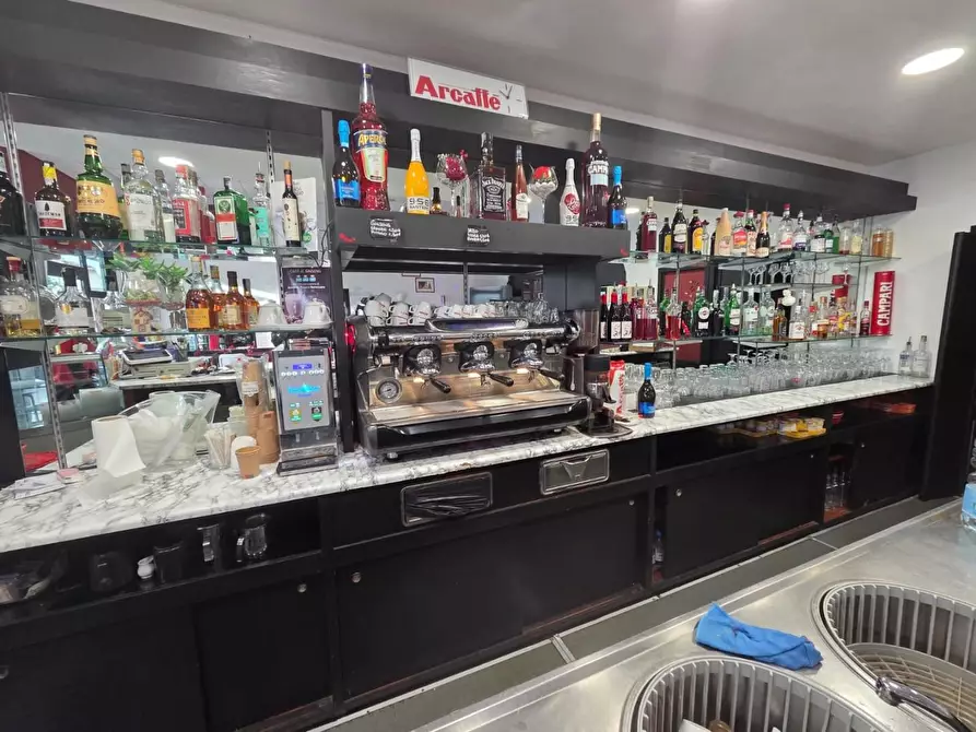 Immagine 4 di Bar / Ristorante in affitto  a Rosignano Marittimo