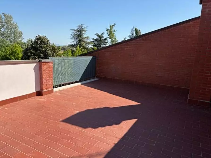 Immagine 50 di Casa bifamiliare in vendita  a Pisa