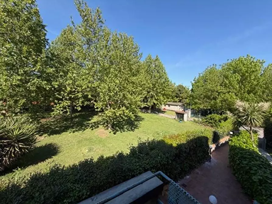 Immagine 11 di Casa bifamiliare in vendita  a Pisa