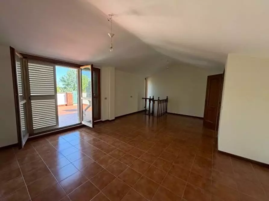 Immagine 1 di Casa bifamiliare in vendita  a Pisa
