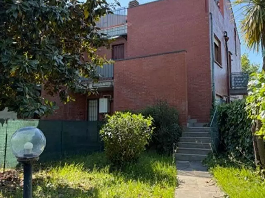 Immagine 58 di Casa bifamiliare in vendita  a Pisa