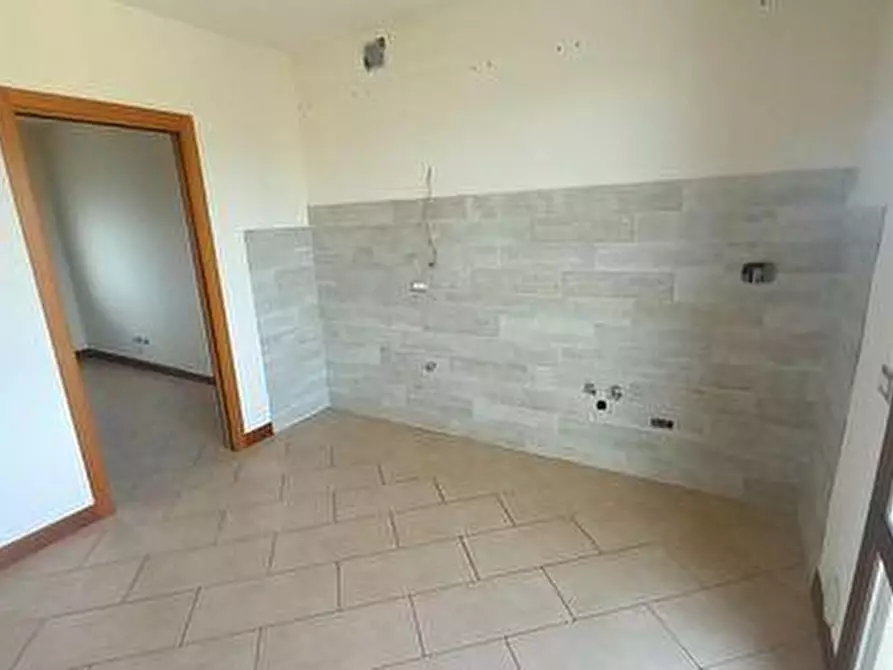 Immagine 11 di Mansarda in vendita  a Massa E Cozzile