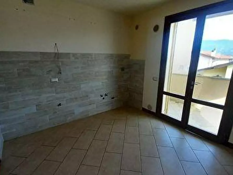 Immagine 7 di Mansarda in vendita  a Massa E Cozzile