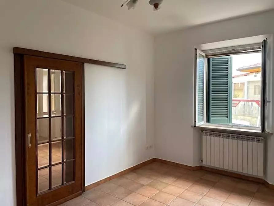 Immagine 5 di Appartamento in vendita  a Vecchiano