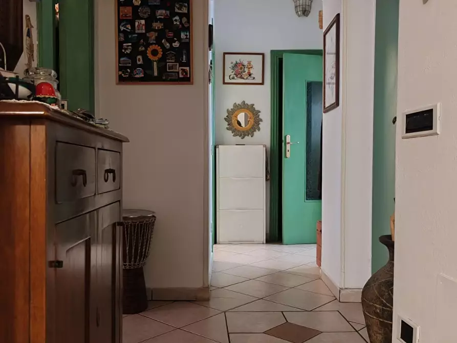 Immagine 1 di Appartamento in vendita  a Massa