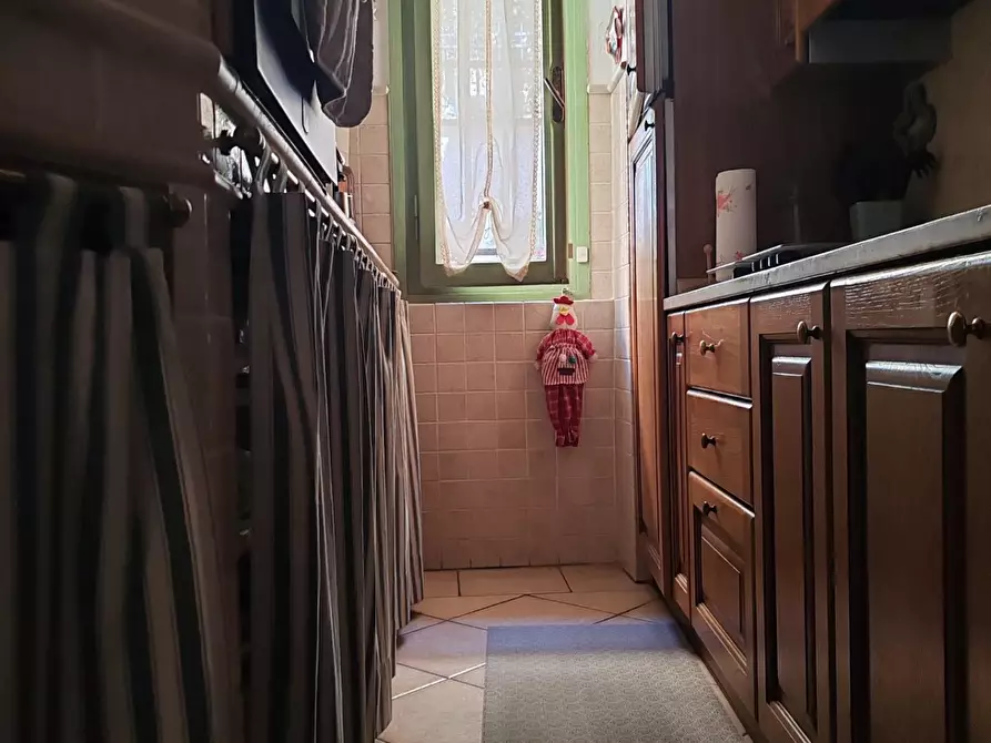 Immagine 17 di Appartamento in vendita  a Massa