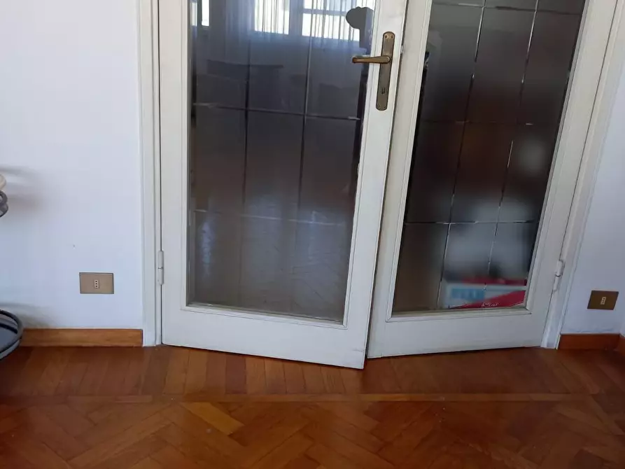Immagine 10 di Appartamento in vendita  a Livorno