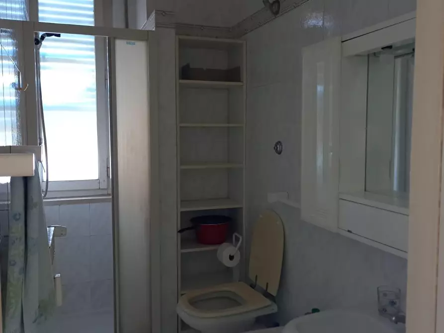 Immagine 13 di Appartamento in vendita  a Livorno