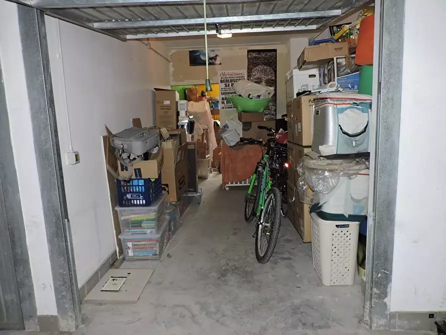 Immagine 30 di Appartamento in vendita  a Cascina