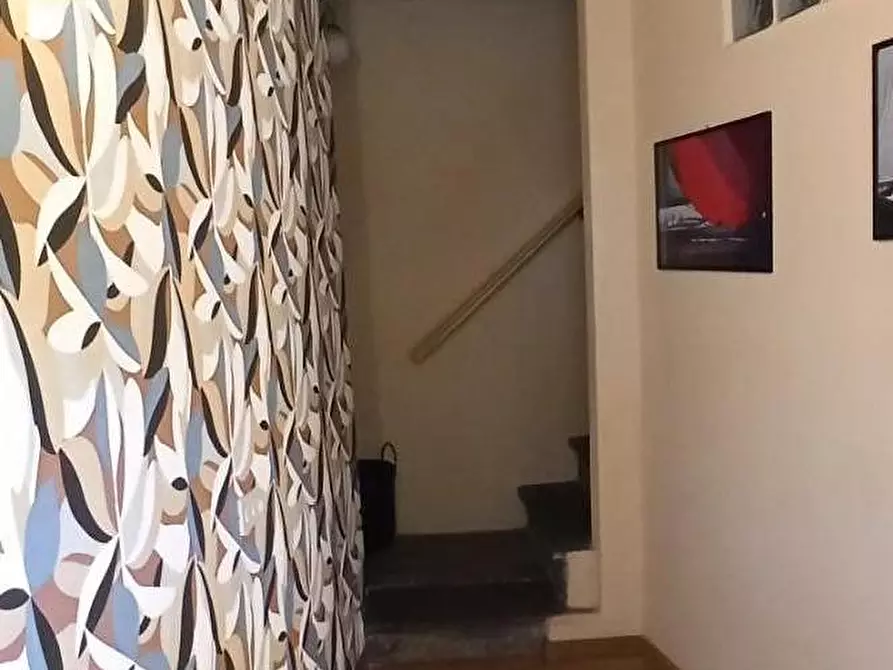 Immagine 11 di Appartamento in affitto  a Lucca