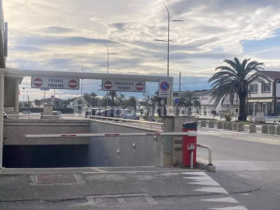 Immagine 20 di Appartamento in vendita  a Camaiore