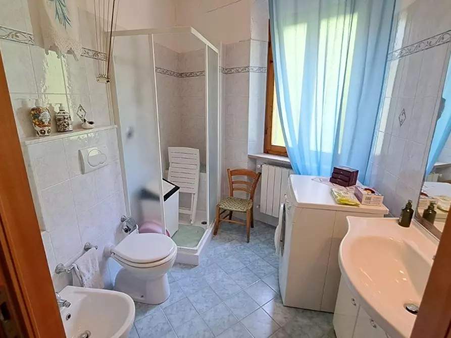 Immagine 9 di Casa indipendente in vendita  a Rosignano Marittimo