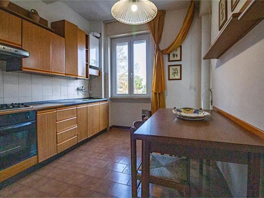 Immagine 10 di Appartamento in vendita  a Pisa