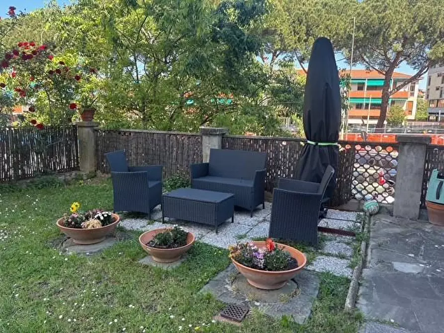 Immagine 8 di Appartamento in vendita  a Firenze