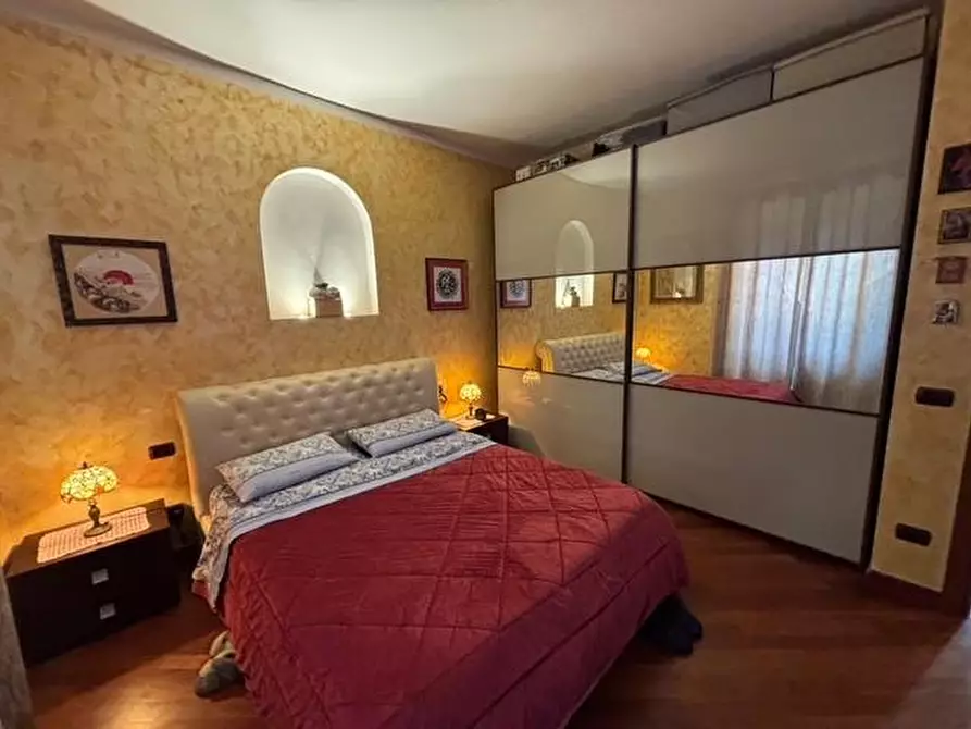 Immagine 9 di Appartamento in vendita  a Firenze