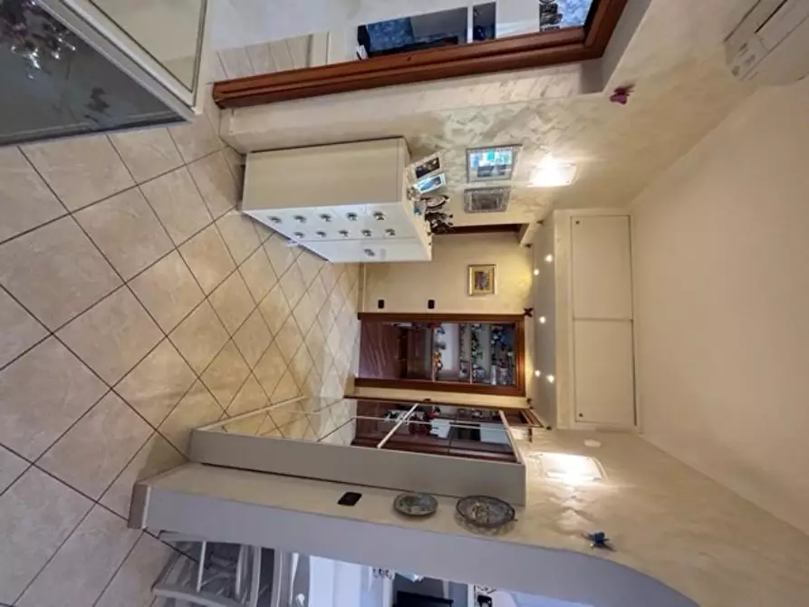 Immagine 12 di Appartamento in vendita  a Firenze