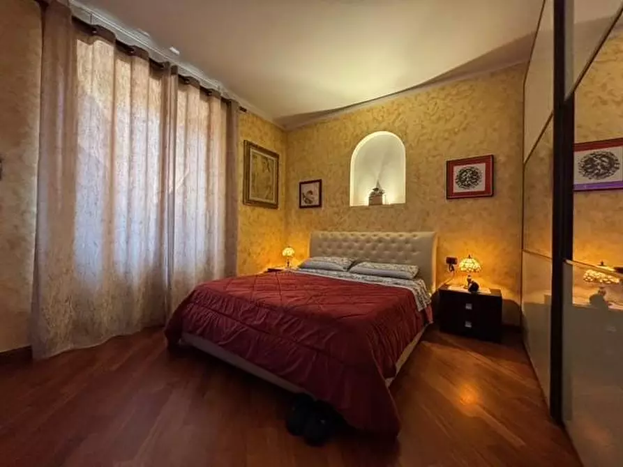 Immagine 13 di Appartamento in vendita  a Firenze