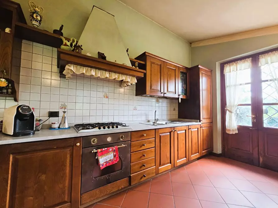 Immagine 16 di Villa in vendita  a Capannori