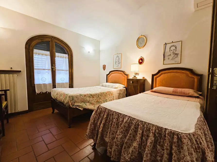 Immagine 26 di Villa in vendita  a Capannori