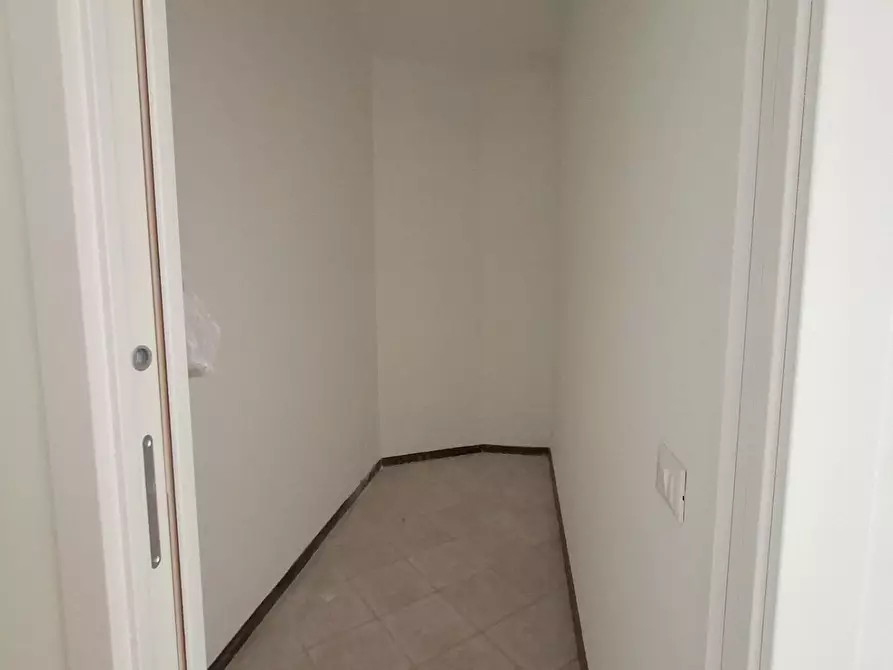 Immagine 14 di Appartamento in vendita  a Carrara