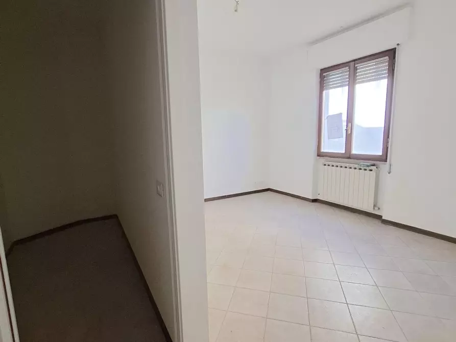 Immagine 15 di Appartamento in vendita  a Carrara