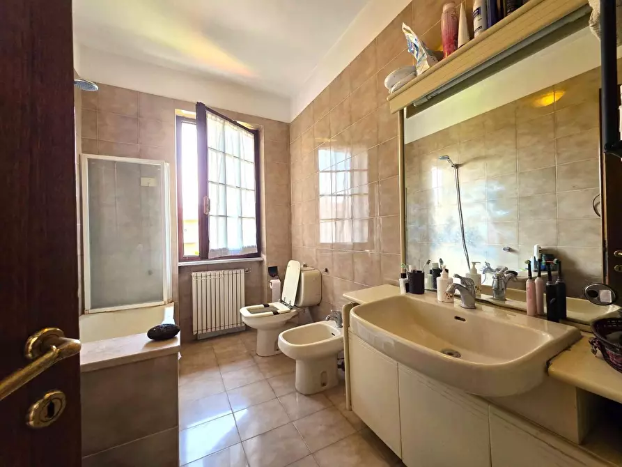 Immagine 19 di Casa bifamiliare in vendita  a Massa