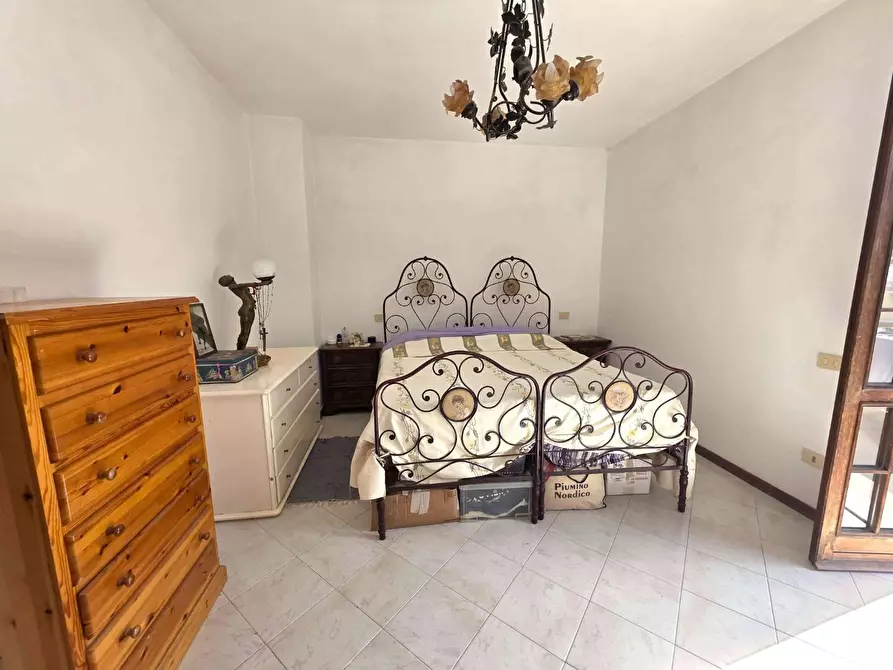 Immagine 14 di Casa bifamiliare in vendita  a Massa