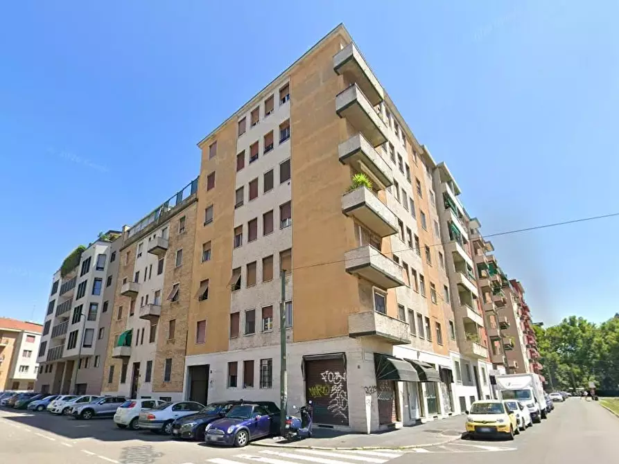 Immagine 1 di Appartamento in vendita  a Milano