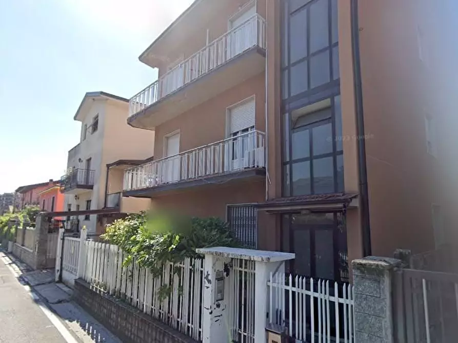 Immagine 1 di Appartamento in vendita  a Cologno Monzese