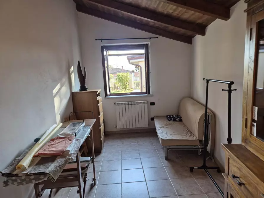 Immagine 12 di Casa semindipendente in vendita  a Castelnuovo Magra