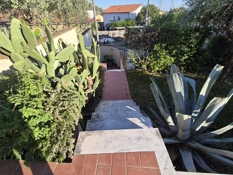 Immagine 26 di Casa semindipendente in vendita  a Castelnuovo Magra